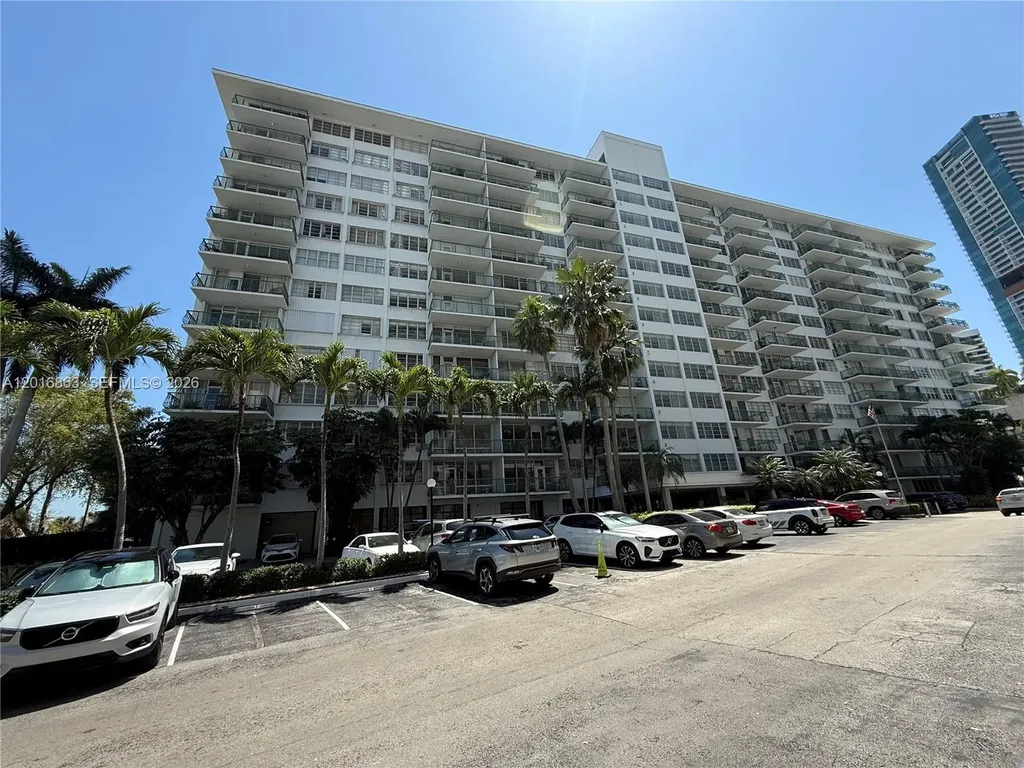 1408 Brickell Bay Drive Miami FL 33131