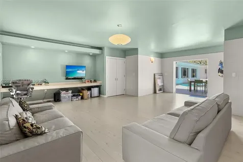 7800 SW 132nd Street Pinecrest FL 33156