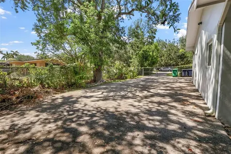 7800 SW 132nd Street Pinecrest FL 33156