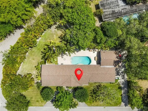 7800 SW 132nd Street Pinecrest FL 33156