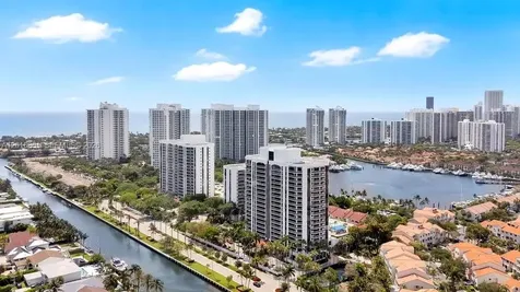 3600 Yacht Club Drive Aventura FL 33180
