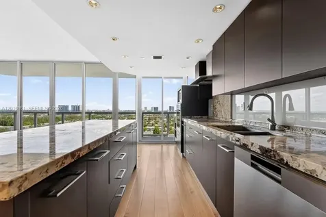3600 Yacht Club Drive Aventura FL 33180
