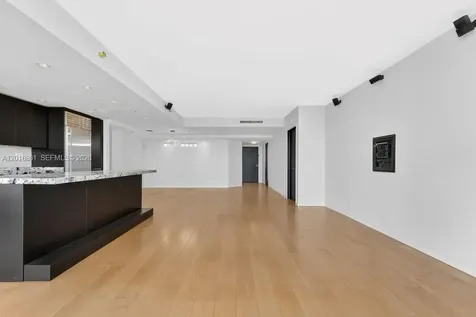 3600 Yacht Club Drive Aventura FL 33180