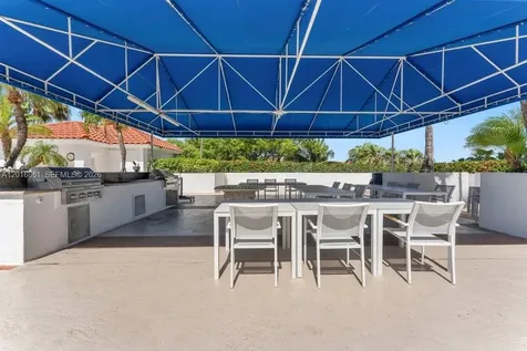 3600 Yacht Club Drive Aventura FL 33180