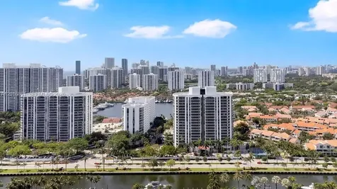 3600 Yacht Club Drive Aventura FL 33180