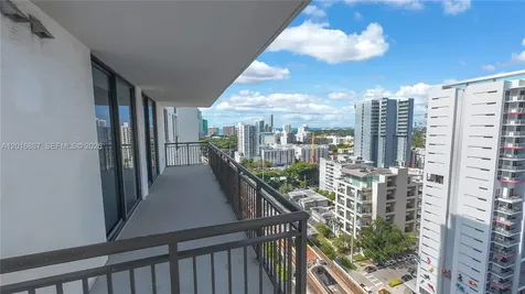 999 SW 1st Avenue Miami FL 33130