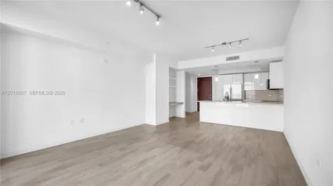 999 SW 1st Avenue Miami FL 33130