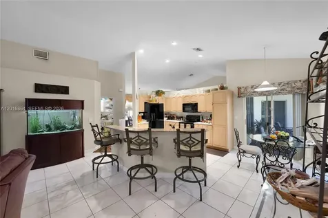701 SW 93rd Terrace Pembroke Pines FL 33025
