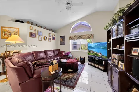 701 SW 93rd Terrace Pembroke Pines FL 33025