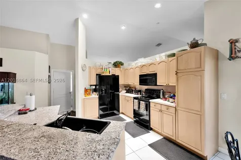 701 SW 93rd Terrace Pembroke Pines FL 33025
