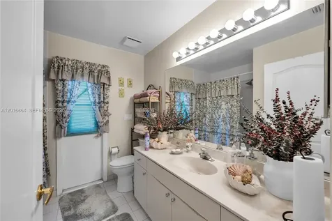 701 SW 93rd Terrace Pembroke Pines FL 33025