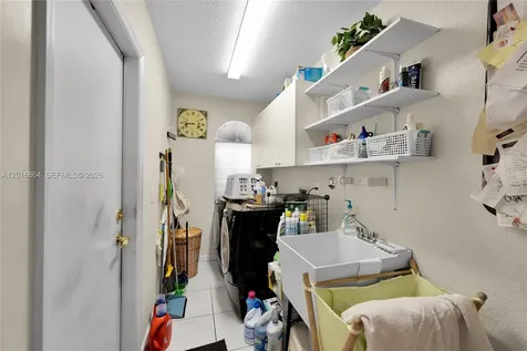 701 SW 93rd Terrace Pembroke Pines FL 33025