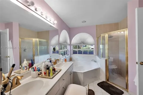 701 SW 93rd Terrace Pembroke Pines FL 33025
