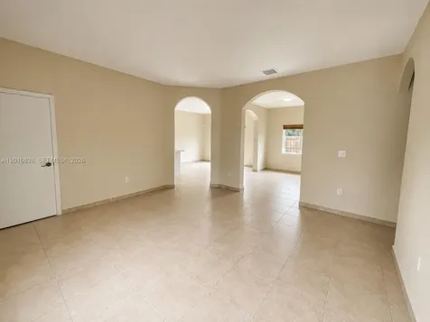 705 SE 13th Terrace Homestead FL 33033