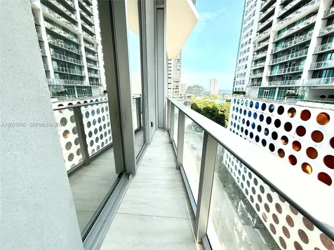 77 SE 5 Street Miami FL 33131