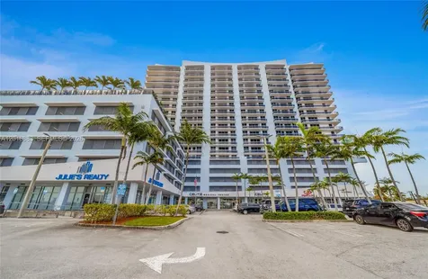 7901 Hispanola Avenue North Bay Village FL 33141