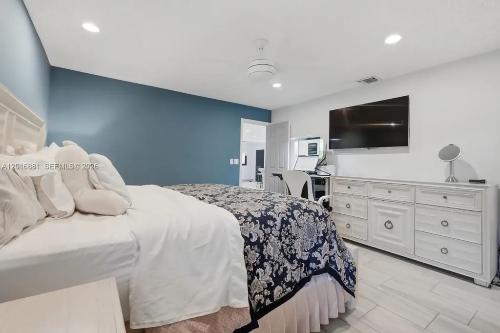6455 Hitchin Post Way Delray Beach FL 33484