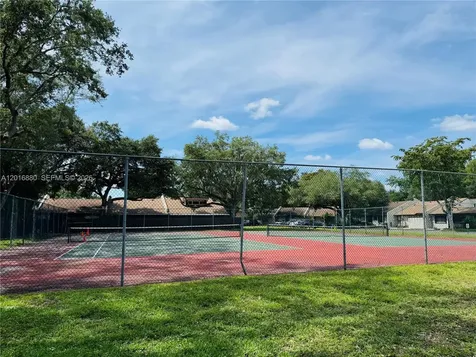 Pembroke Pines FL 33024