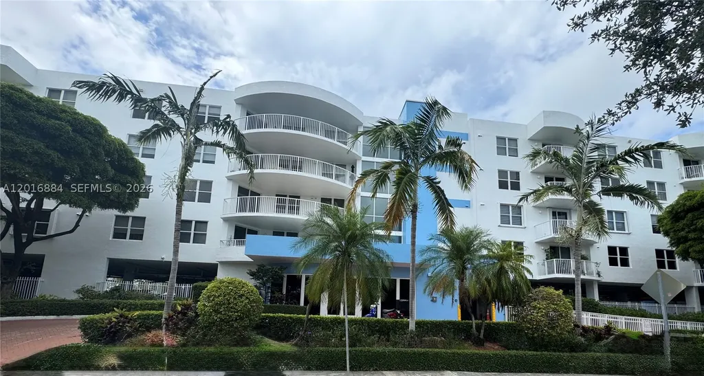 1555 N N.treasure Drive North Bay Village FL 33141