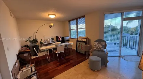 1555 N N.treasure Drive North Bay Village FL 33141