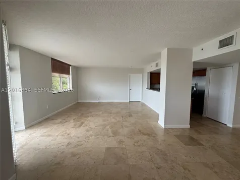1555 N N.treasure Drive North Bay Village FL 33141