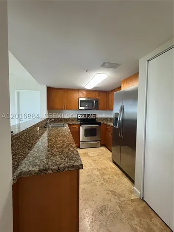 1555 N N.treasure Drive North Bay Village FL 33141