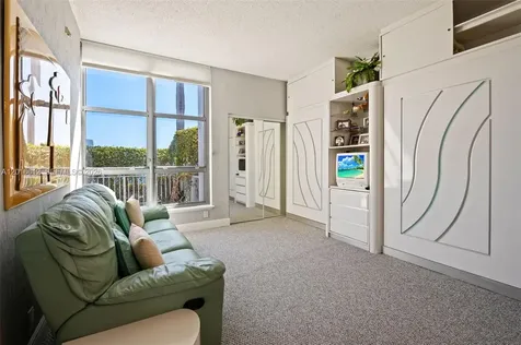 19101 NE 36th Court Aventura FL 33180