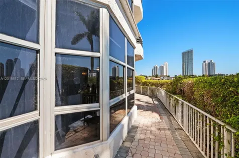19101 NE 36th Court Aventura FL 33180