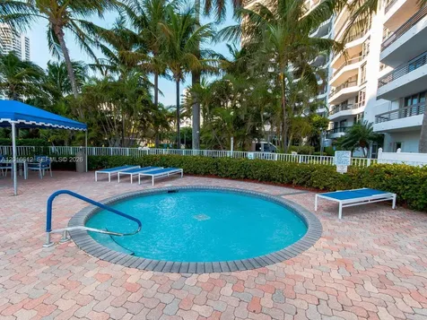 19101 NE 36th Court Aventura FL 33180