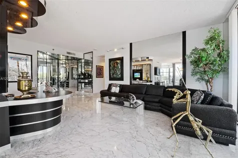 19101 NE 36th Court Aventura FL 33180