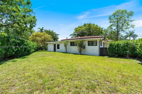 1025 Sylvania Boulevard West Miami FL 33144