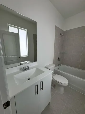 663 SE 13th Street Circle Homestead FL 33034