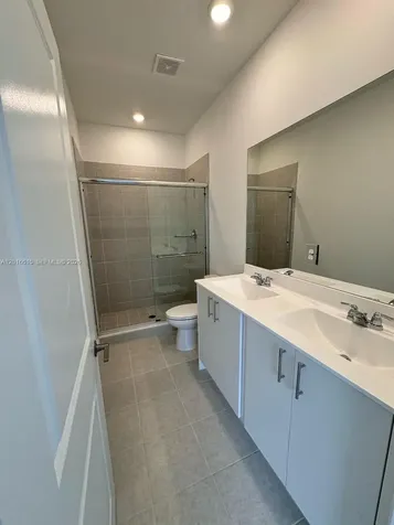663 SE 13th Street Circle Homestead FL 33034