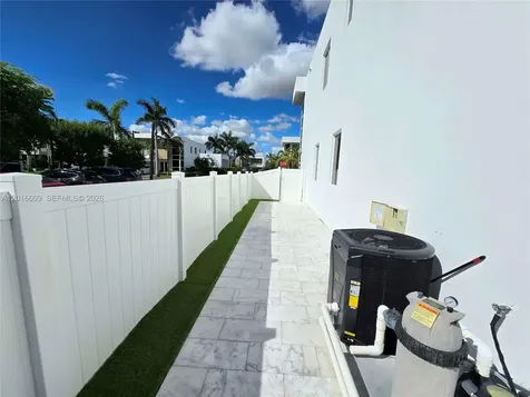 9790 NW 75th Street Doral FL 33178