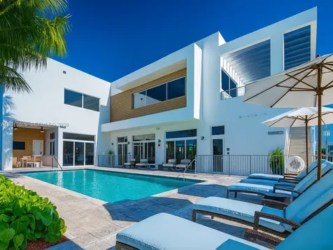 9790 NW 75th Street Doral FL 33178