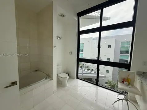 2001 Meridian Avenue Miami Beach FL 33139