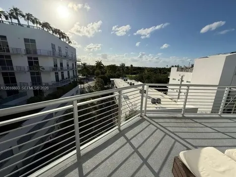 2001 Meridian Avenue Miami Beach FL 33139