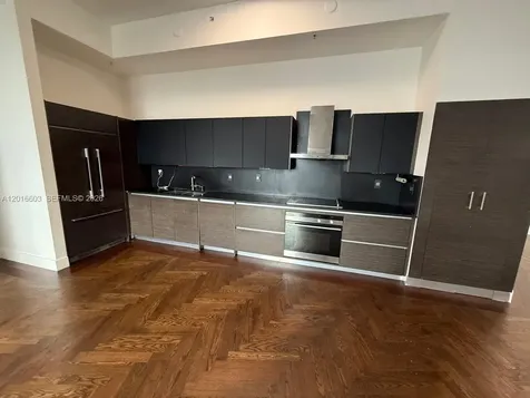 2001 Meridian Avenue Miami Beach FL 33139