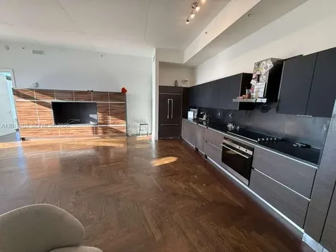 2001 Meridian Avenue Miami Beach FL 33139