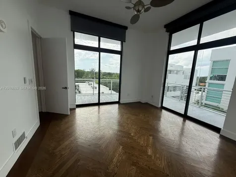 2001 Meridian Avenue Miami Beach FL 33139