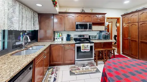 10900 SW 177th Terrace Miami FL 33157