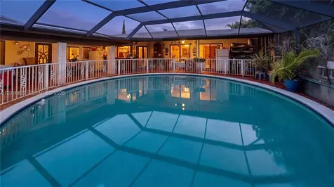 10900 SW 177th Terrace Miami FL 33157