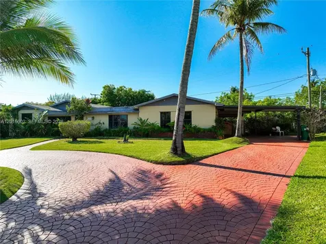 10900 SW 177th Terrace Miami FL 33157