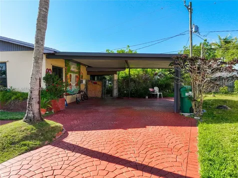 10900 SW 177th Terrace Miami FL 33157