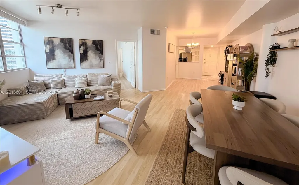 825 Brickell Bay Drive Miami FL 33131