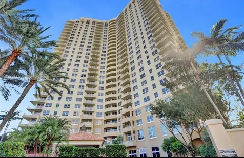 19501 W Country Club Drive Aventura FL 33180