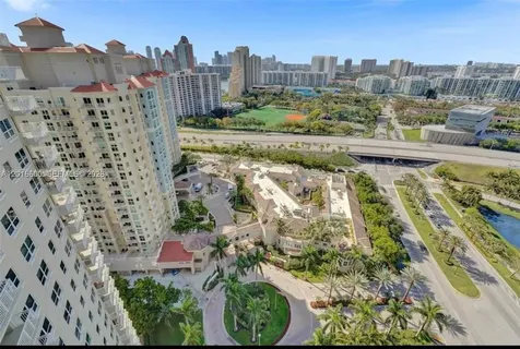 19501 W Country Club Drive Aventura FL 33180