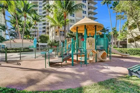 19501 W Country Club Drive Aventura FL 33180