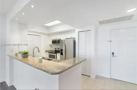 19501 W Country Club Drive Aventura FL 33180