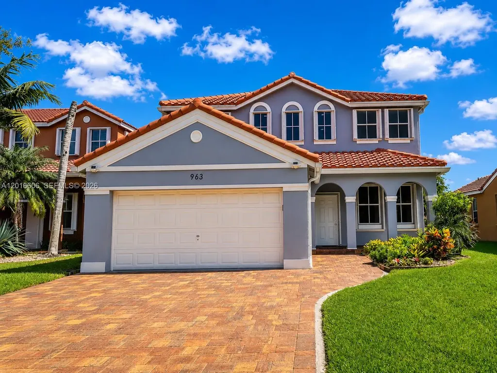 963 Falling Water Road Weston FL 33326